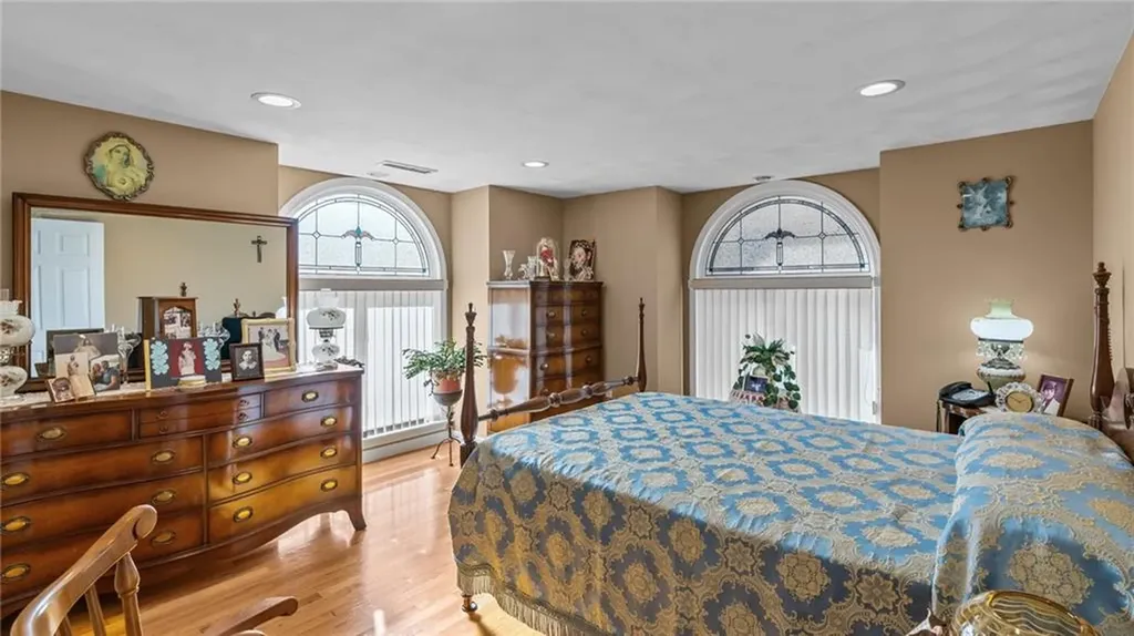 23 Albert Avenue Barrington RI 02806