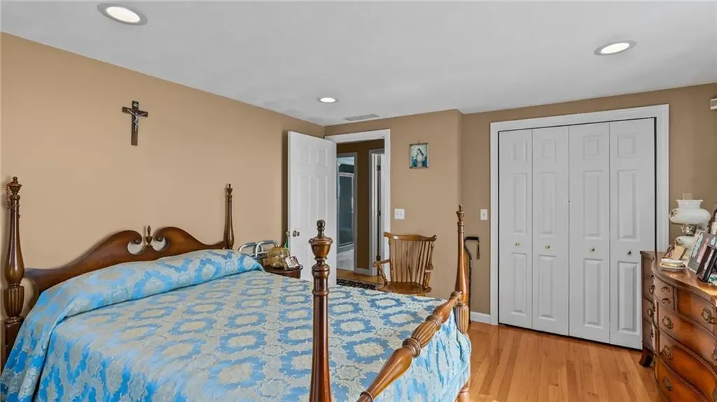 23 Albert Avenue Barrington RI 02806