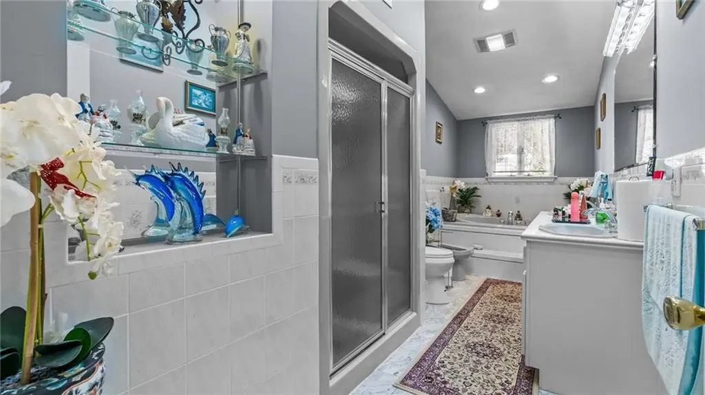 23 Albert Avenue Barrington RI 02806