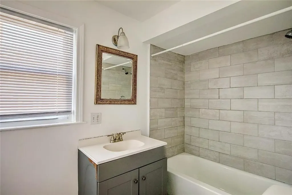 67 Joslin Street Providence RI 02909