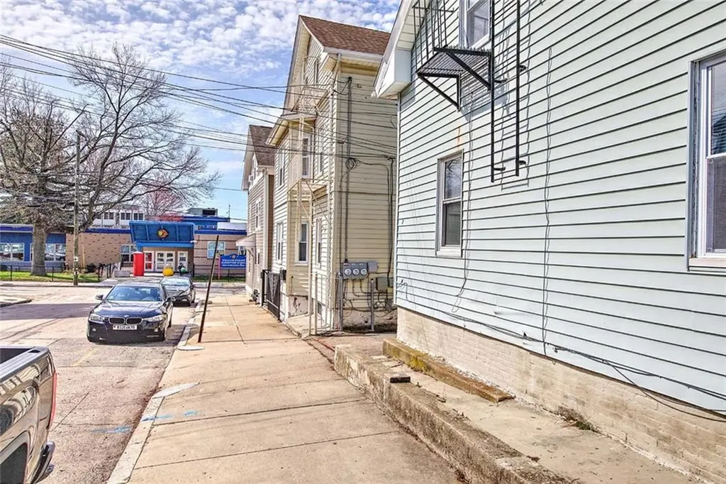 67 Joslin Street Providence RI 02909