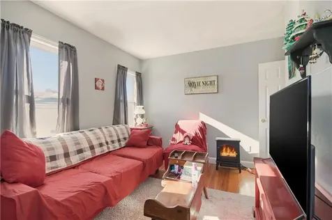 293 State Street Bristol RI 02809