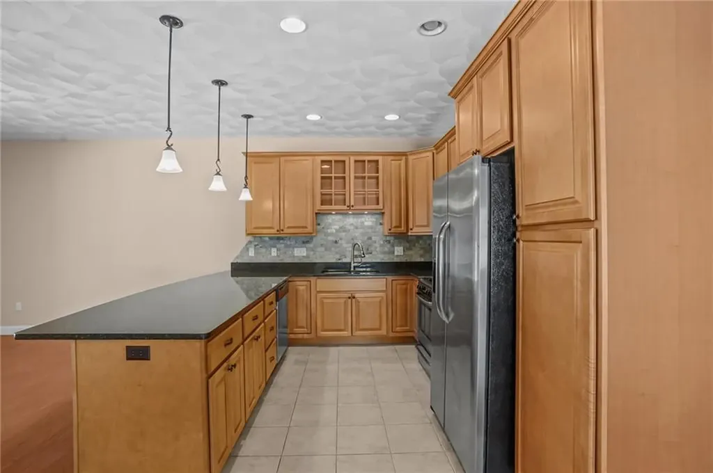 41 Breakneck Hill Road Lincoln RI 02865