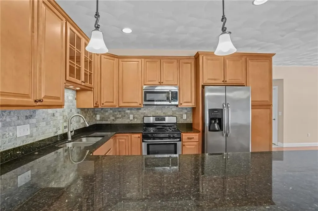 41 Breakneck Hill Road Lincoln RI 02865