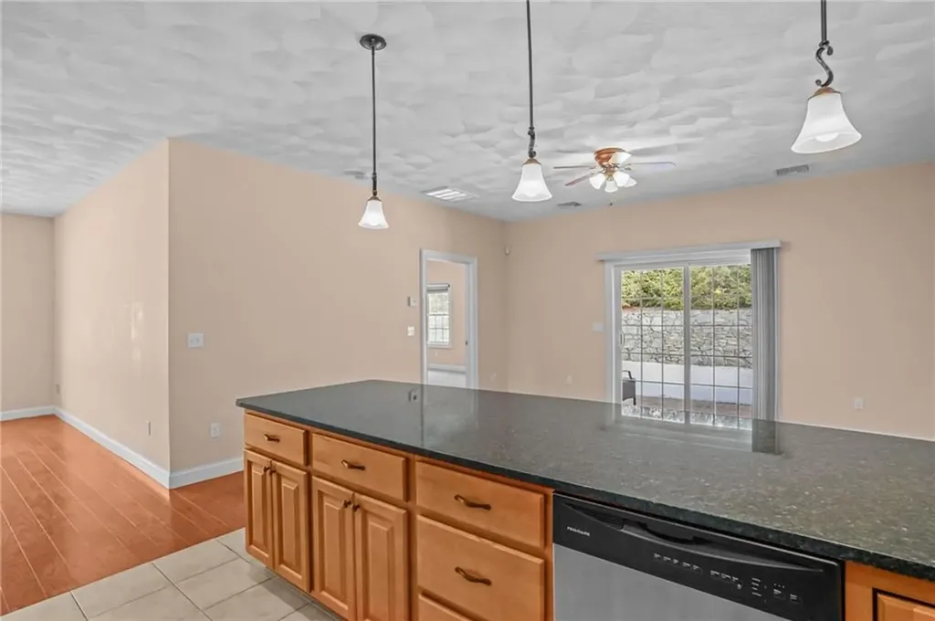 41 Breakneck Hill Road Lincoln RI 02865