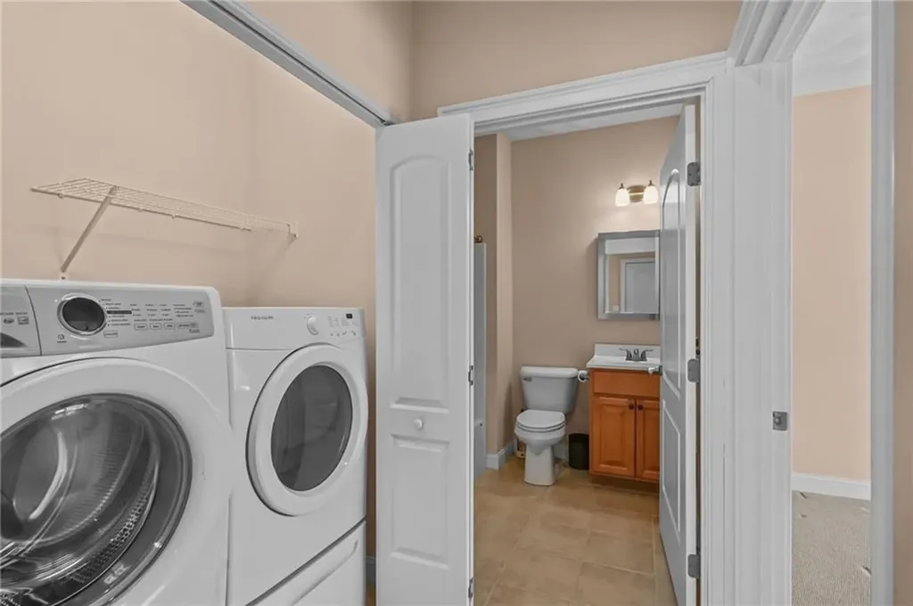 41 Breakneck Hill Road Lincoln RI 02865