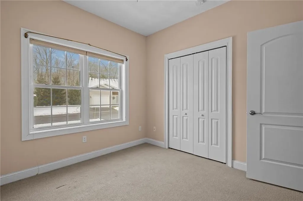 41 Breakneck Hill Road Lincoln RI 02865