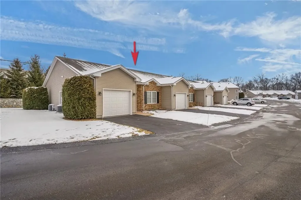 41 Breakneck Hill Road Lincoln RI 02865