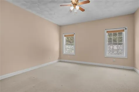 41 Breakneck Hill Road Lincoln RI 02865