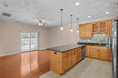 41 Breakneck Hill Road Lincoln RI 02865