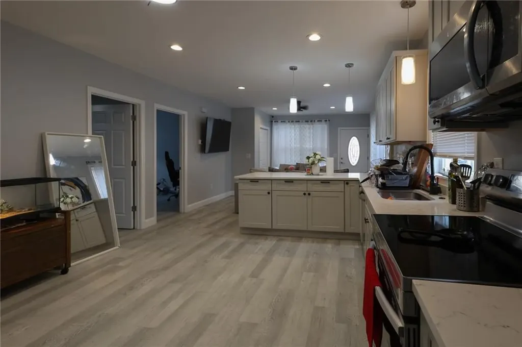 835 River Avenue Providence RI 02908