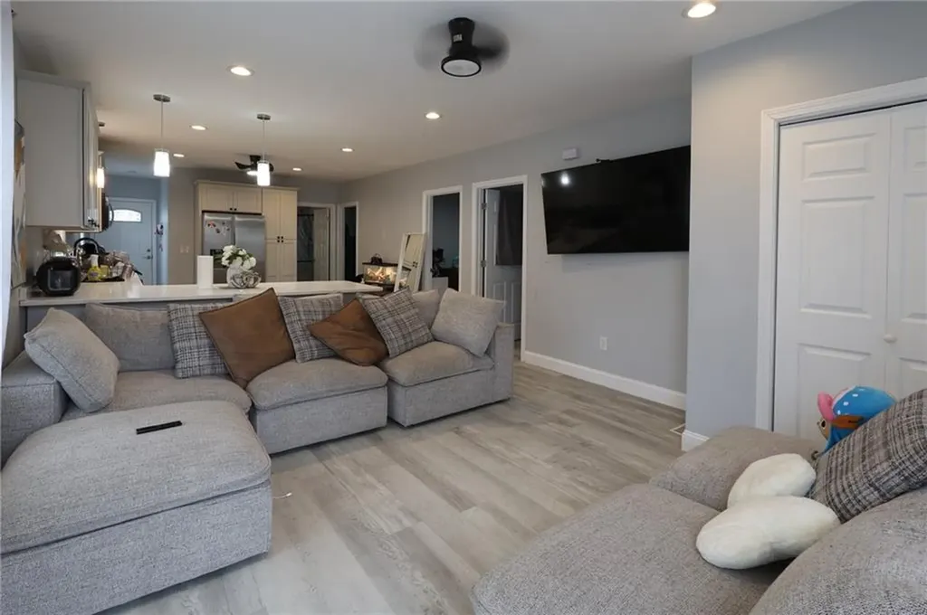 835 River Avenue Providence RI 02908