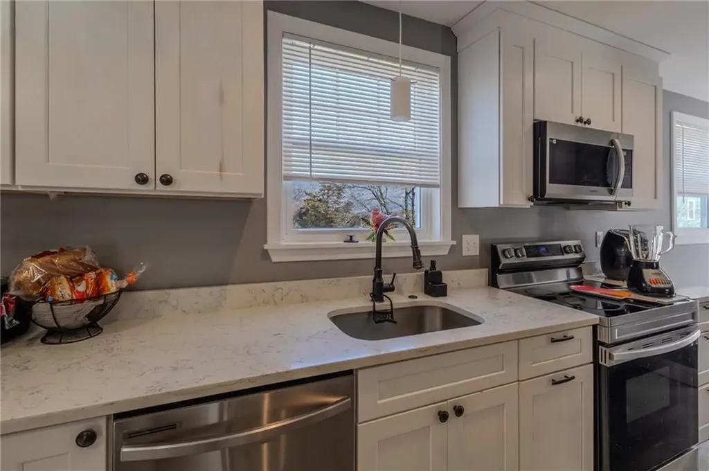 835 River Avenue Providence RI 02908