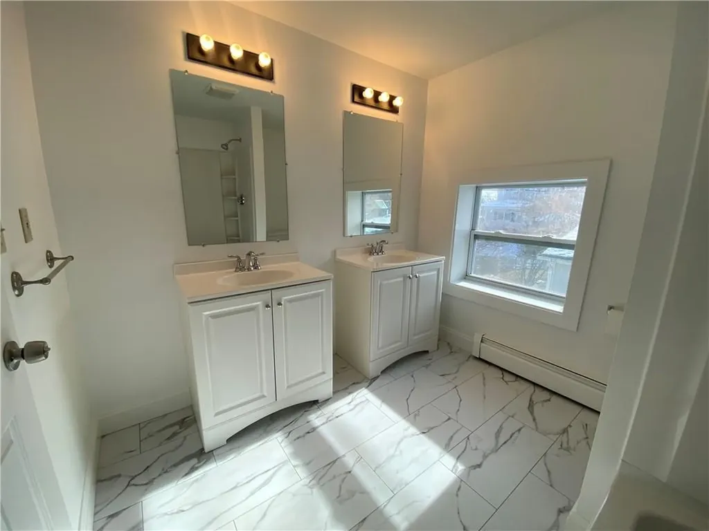 16 Clearview Avenue Portsmouth RI 02871