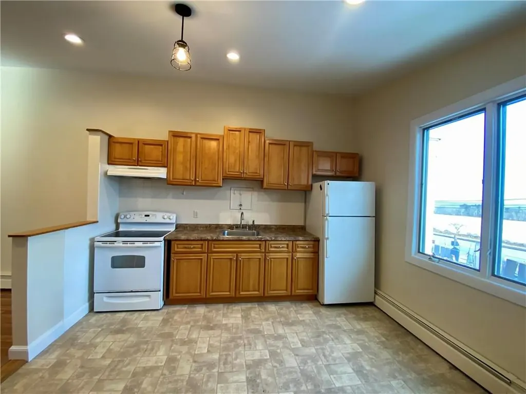 16 Clearview Avenue Portsmouth RI 02871