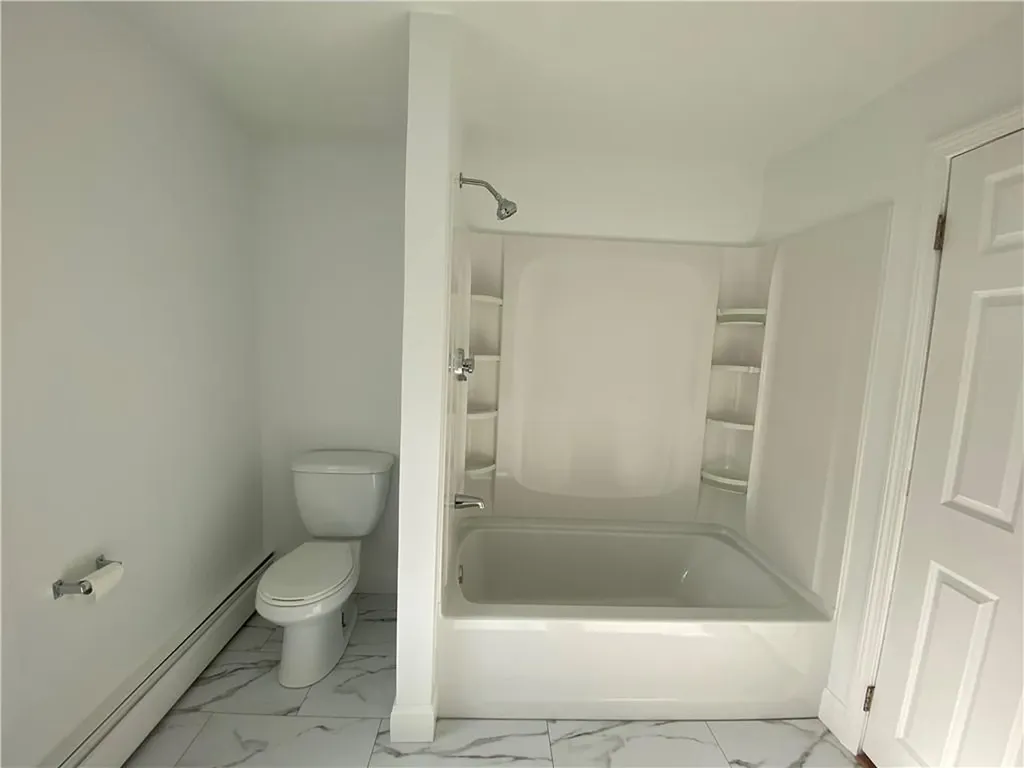 16 Clearview Avenue Portsmouth RI 02871