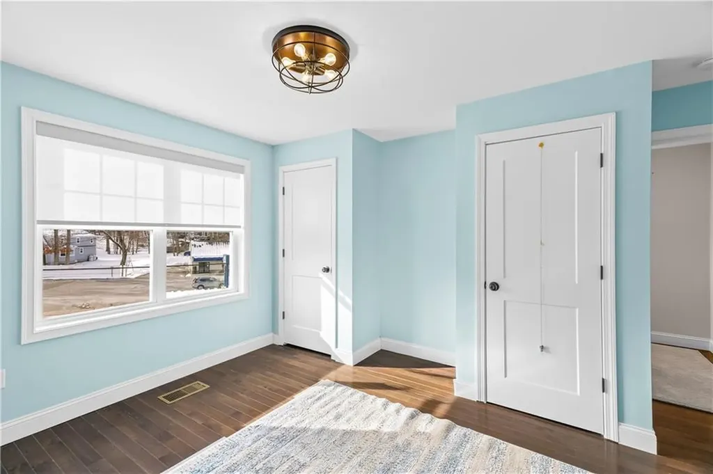 3800 Post Road Warwick RI 02886