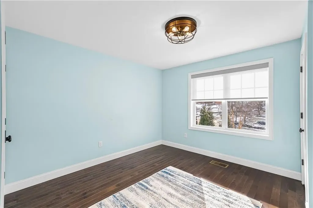 3800 Post Road Warwick RI 02886