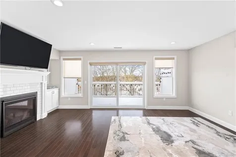 3800 Post Road Warwick RI 02886