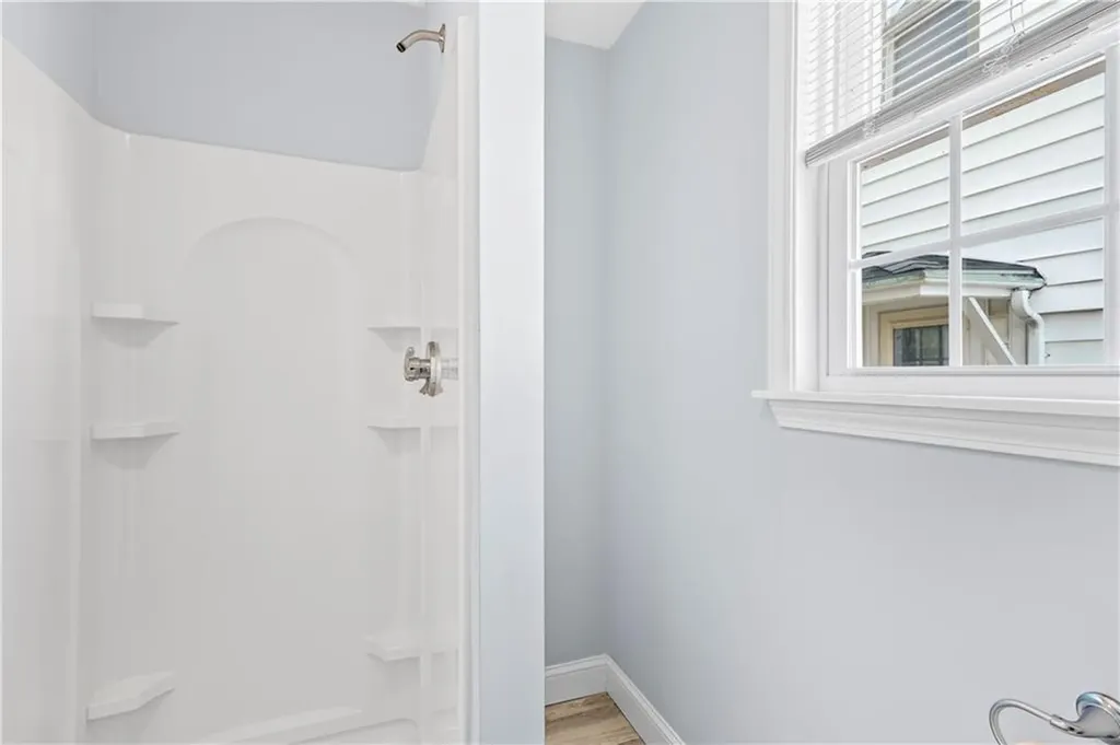 37 Tyndall Avenue Providence RI 02908