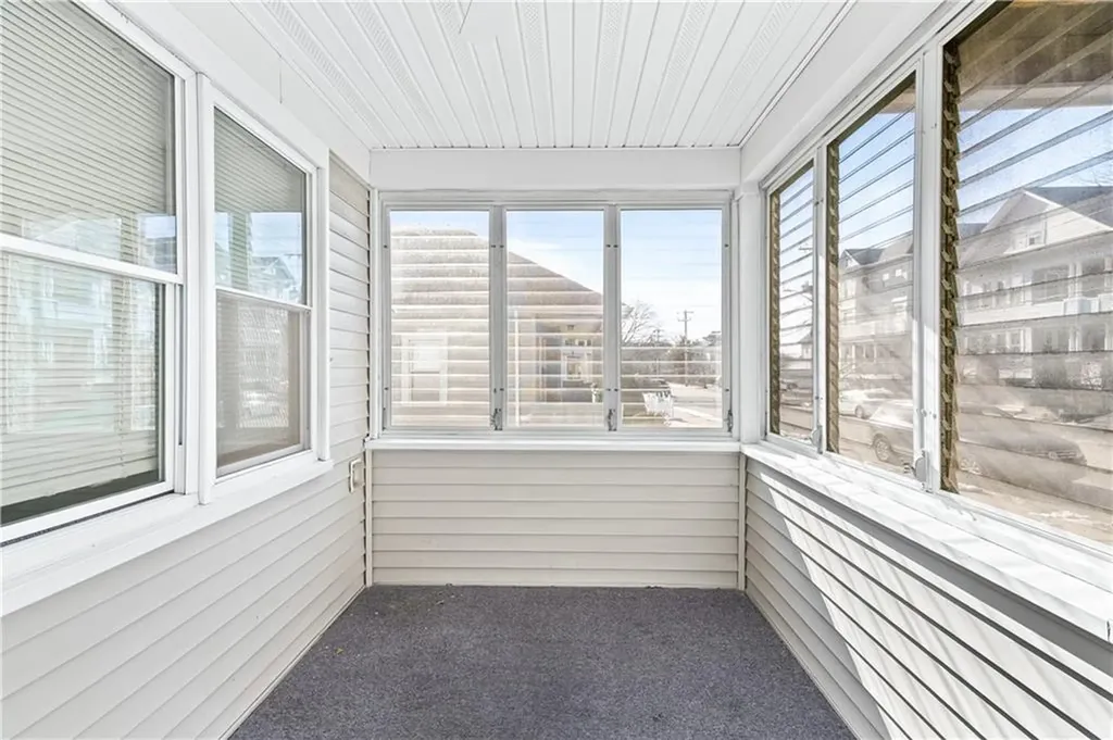 37 Tyndall Avenue Providence RI 02908