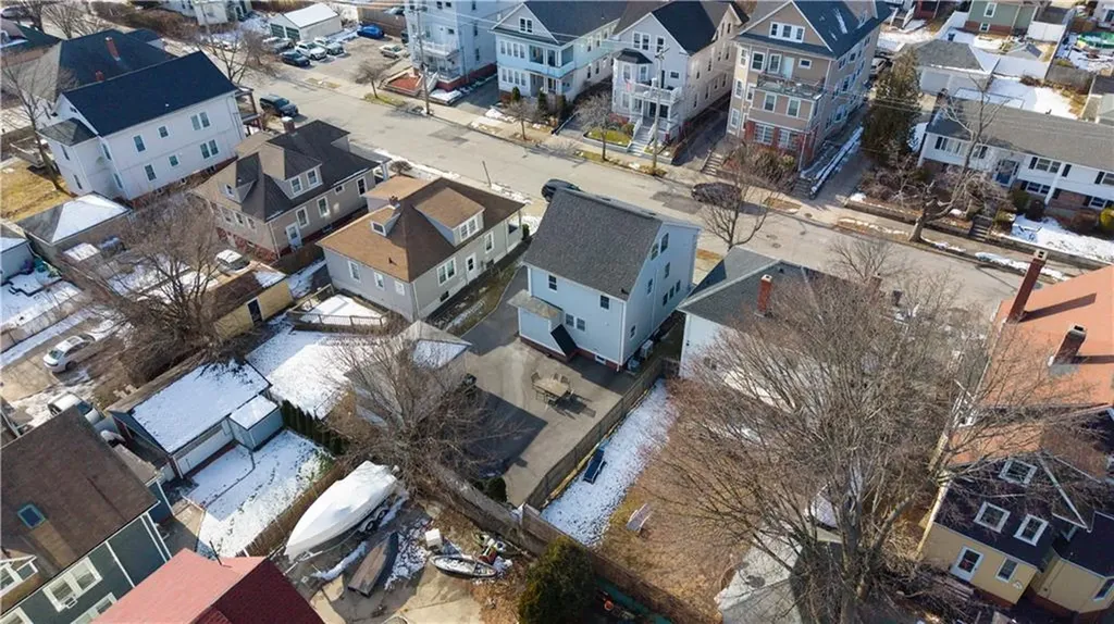 37 Tyndall Avenue Providence RI 02908