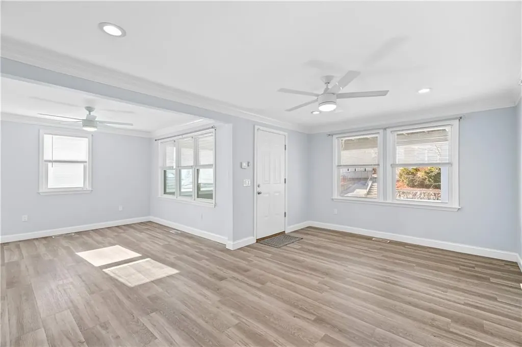 37 Tyndall Avenue Providence RI 02908