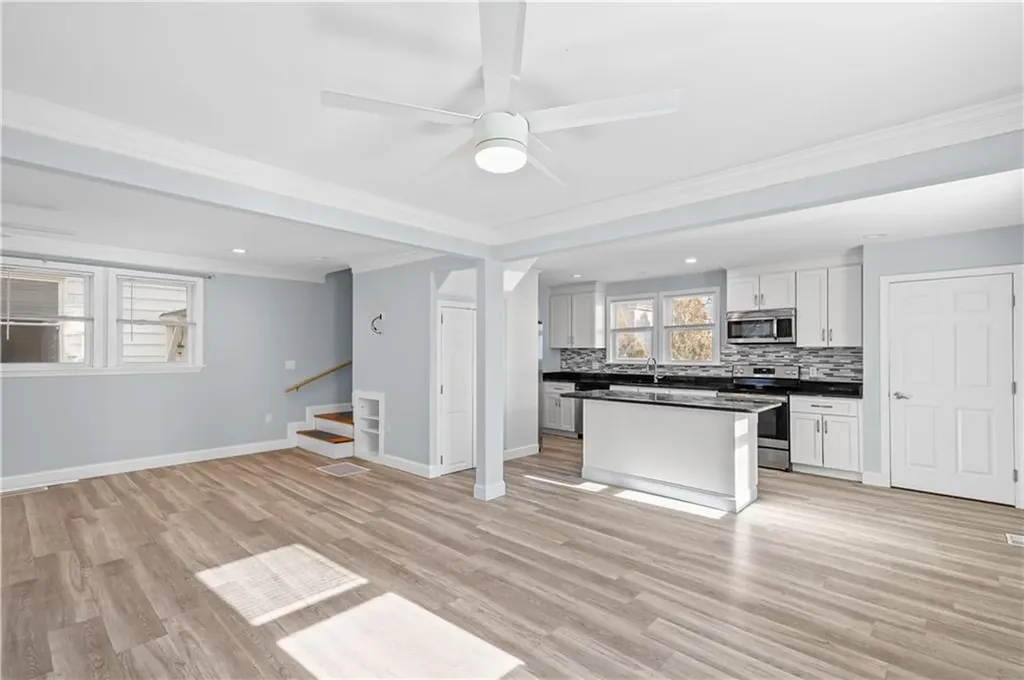 37 Tyndall Avenue Providence RI 02908