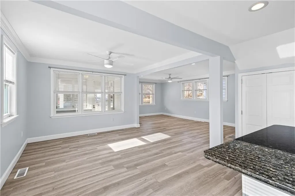 37 Tyndall Avenue Providence RI 02908