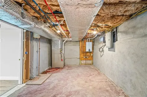 37 Tyndall Avenue Providence RI 02908