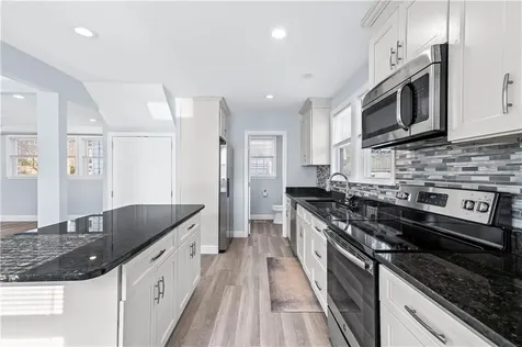 37 Tyndall Avenue Providence RI 02908