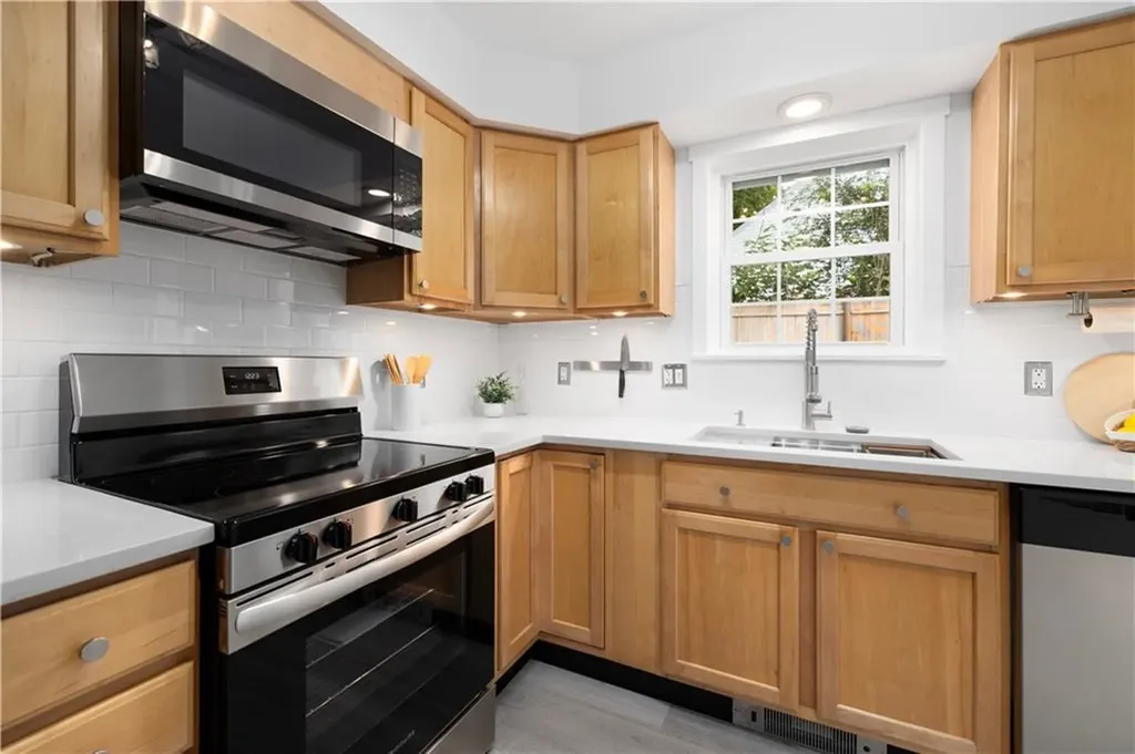 45 Cherry Lane South Kingstown RI 02879