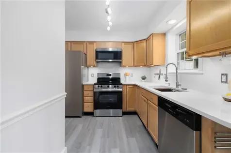 45 Cherry Lane South Kingstown RI 02879