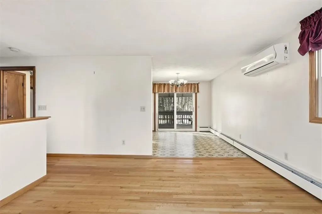 7 Hidden Valley Lane Lincoln RI 02865