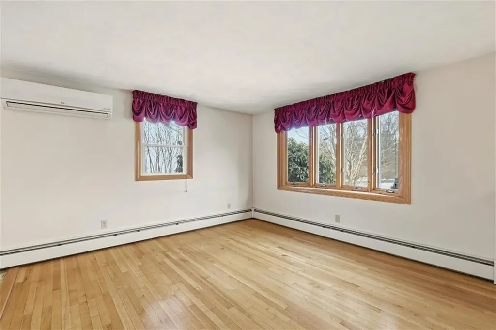 7 Hidden Valley Lane Lincoln RI 02865