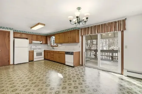 7 Hidden Valley Lane Lincoln RI 02865