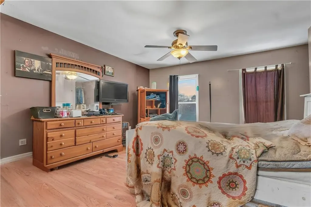 34 Hicks Way Foster RI 02825