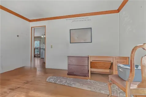 34 Hicks Way Foster RI 02825