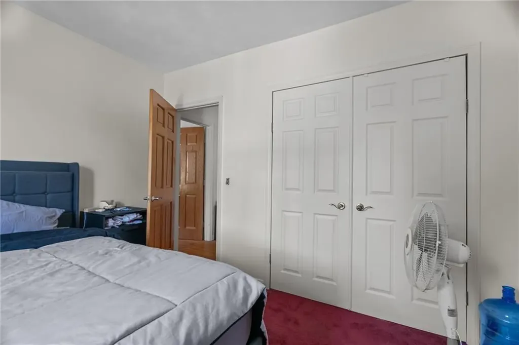129 Simmonsville Avenue Johnston RI 02919