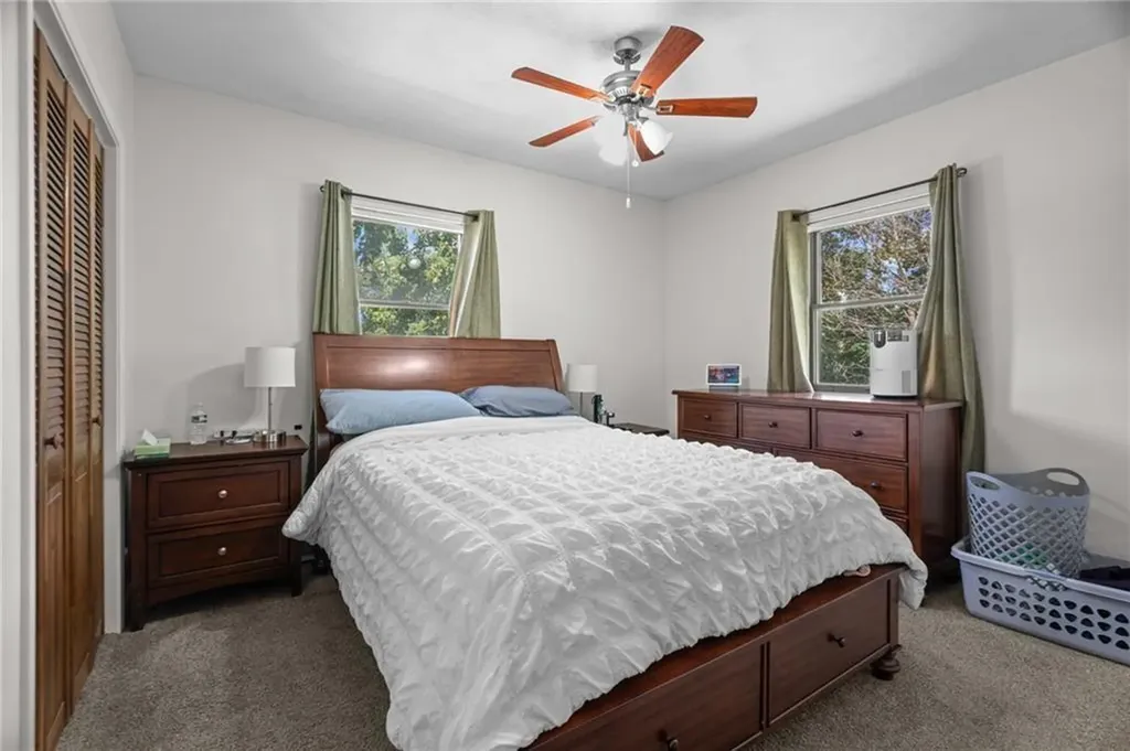 129 Simmonsville Avenue Johnston RI 02919