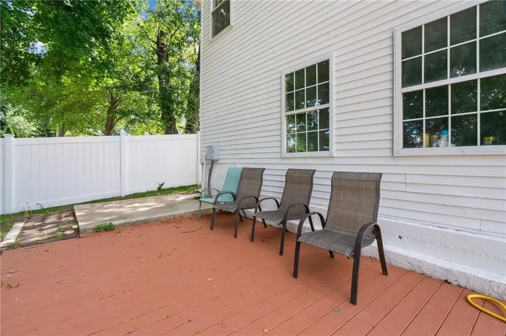 129 Simmonsville Avenue Johnston RI 02919