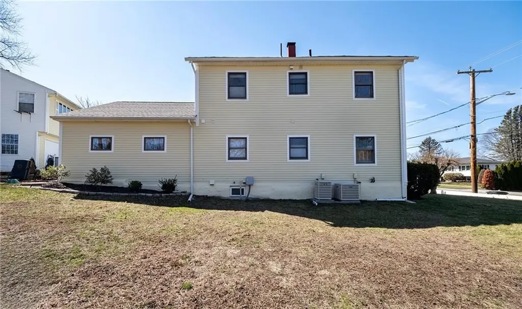 129 Simmonsville Avenue Johnston RI 02919