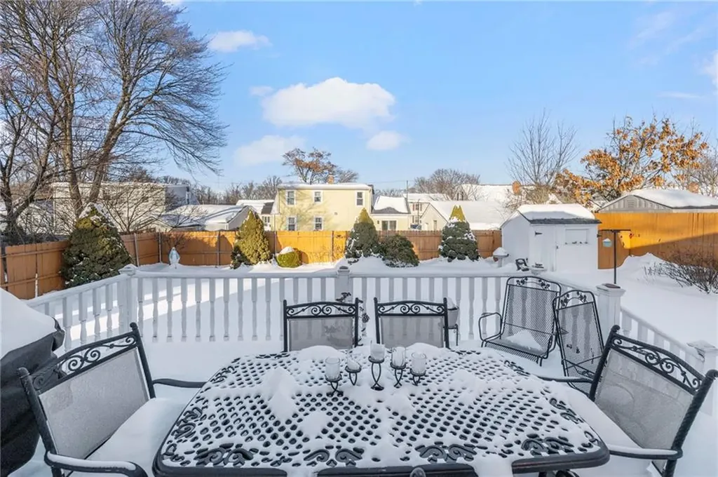 136 King Philip Road East Providence RI 02916