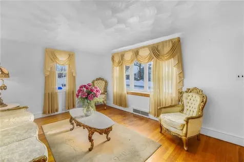 136 King Philip Road East Providence RI 02916