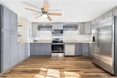 110 112 Tiernan Avenue Warwick RI 02886