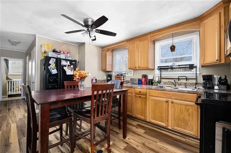 110 112 Tiernan Avenue Warwick RI 02886