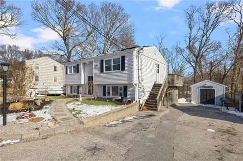 110 112 Tiernan Avenue Warwick RI 02886