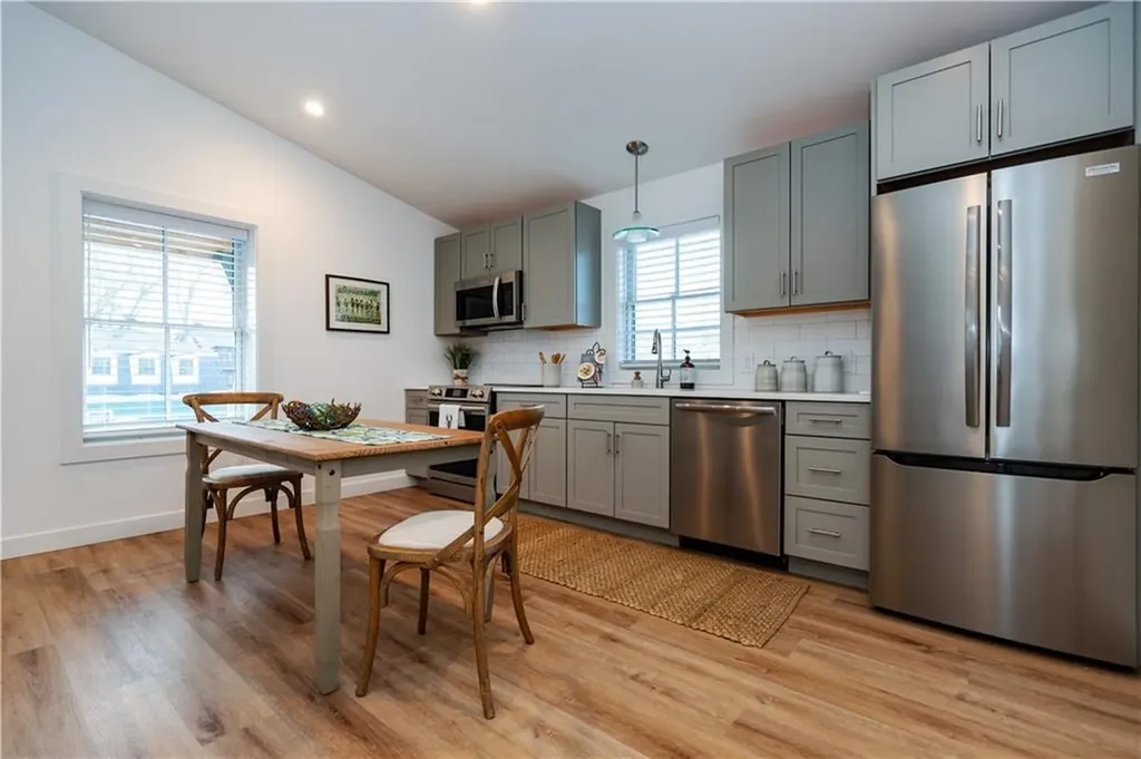 32 Exchange Street East Greenwich RI 02818