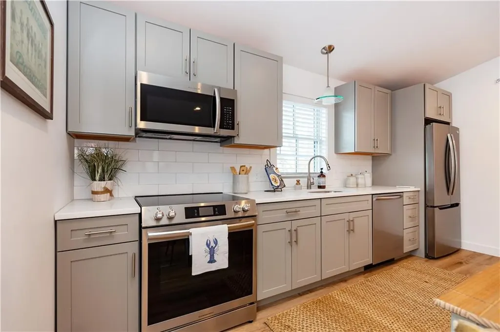 32 Exchange Street East Greenwich RI 02818