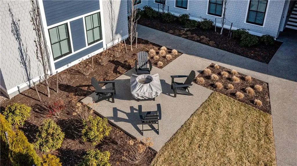 32 Exchange Street East Greenwich RI 02818